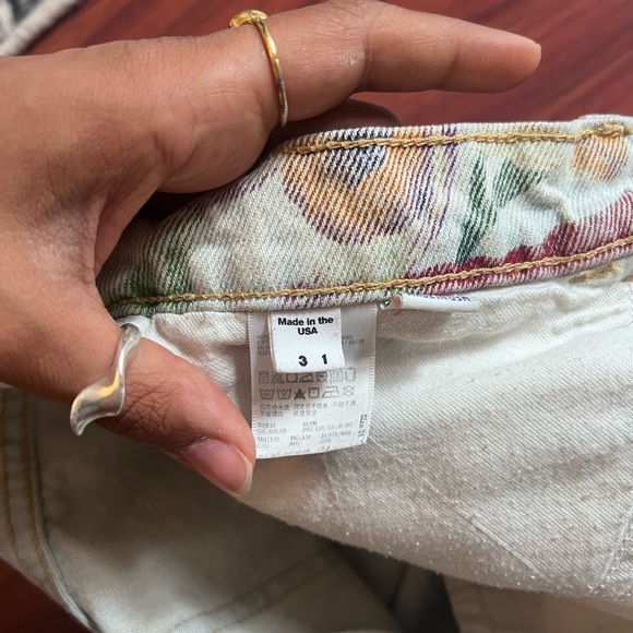 American apparently high waisted denim floral short - Picture 4 of 4